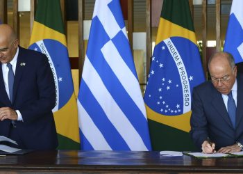 Brasil e Grécia firmam cooperação em defesa, serviços aéreos e turismo