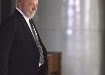 Lula e presidente da Comissão Europeia falam sobre acordo Mercosul-UE