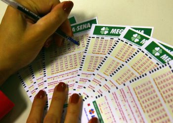 Mega-Sena acumula e prêmio sobe para R$ 45 milhões