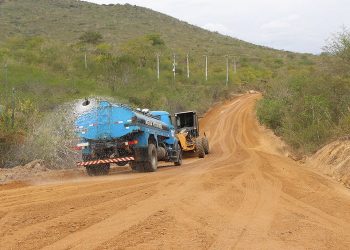 Prefeitura de Jequié avança com obras de recuperação de estradas rurais no distrito de Monte Branco
