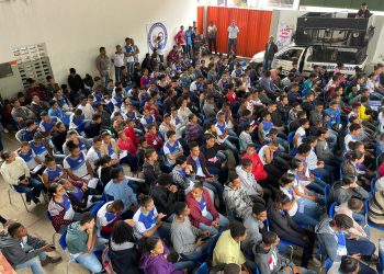 Com o tema ‘’Pensando e Vivendo Adolescência’’ oficina é realizada no Colégio da Polícia Militar Natur de Assis Filhos