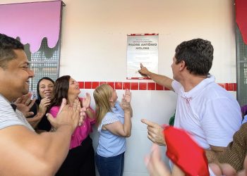 Prefeitura de Jequié retoma pavimentação de ruas do bairro KM 3 e amplia serviços de pavimentação no entorno do CEAVIG