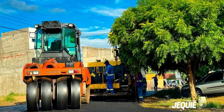 Prefeitura de Jequié segue acelerando as obras de pavimentação asfáltica e as melhorias chegam ao Loteamento Itapoan