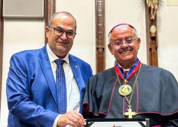 Por indicação de Hassan, Bispo de Jequié recebe a mais alta honraria da Assembléia Legislativa da Bahia