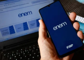 Pedidos de isenção da taxa do Enem podem ser feitos até sexta-feira (26)