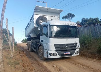 Prefeitura de Ubaíra realiza recuperação das estradas do Alto da Lagoinha
