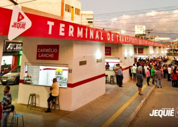 Prefeitura de Jequié entrega primeira etapa das obras de requalificação da Praça da Bandeira, com Terminal Coletivo e quiosques