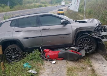 Grave acidente deixa veículos destruídos na BR-101, em Santo Antônio de Jesus