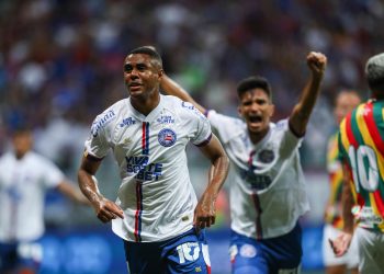 Jogando em casa, Bahia goleia Sampaio Corrêa na estreia da Copa do Nordeste