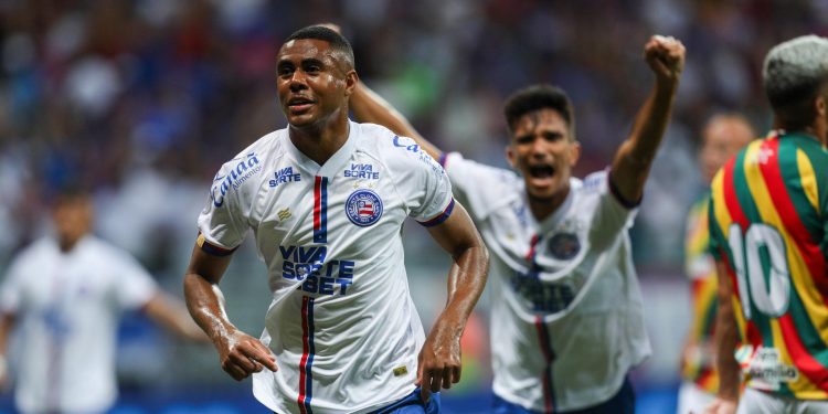 Jogando em casa, Bahia goleia Sampaio Corrêa na estreia da Copa do Nordeste