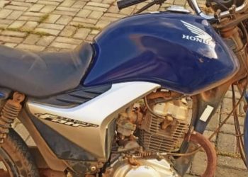Polícia Militar de Ubaíra recupera motocicleta com restrição de roubo