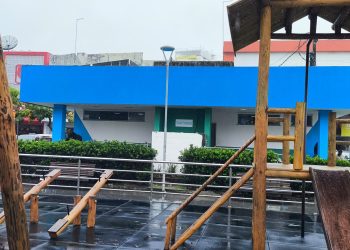 Usuários denunciam descaso e más condições nos banheiros da Praça Padre Mateus em SAJ