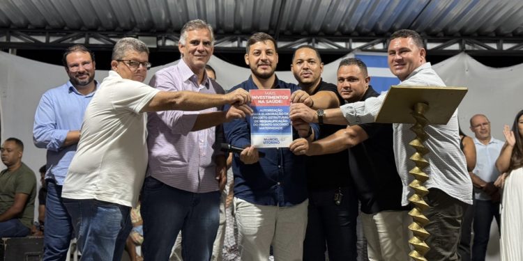 No dia do aniversário de Manoel Vitorino, prefeito Vinícius Costa anuncia investimentos de cerca de R$ 7 milhões para Educação, Saúde, Esporte e Infraestrutura