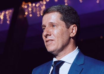 Zé Cocá vai de vice dos sonhos a Judas Iscariotes num piscar de olhos de Rui Costa