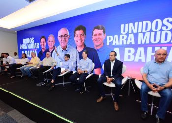 Aleluia retira nome da disputa e reforça grupo de ACM Neto e Zé Cocá buscando encerrar 20 anos de PT no governo do estado